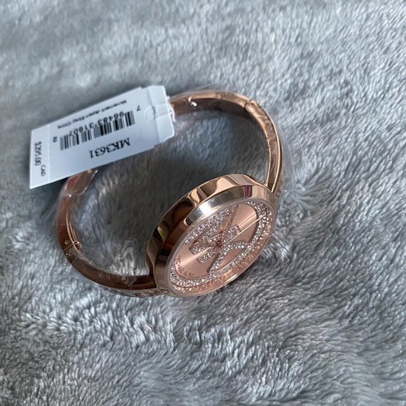 MK Bangle Watch - Picture 6 of 7